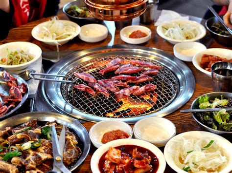 Korean restaurant .